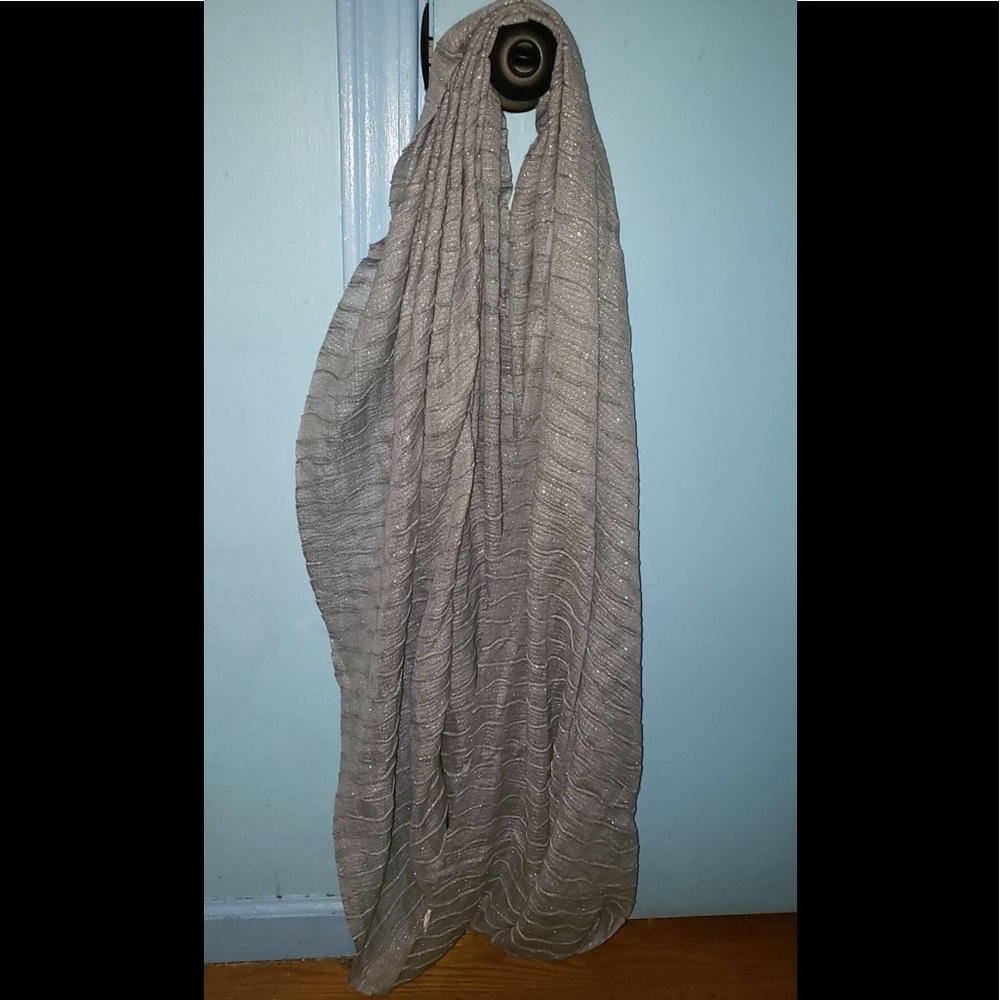 Infinity scarf